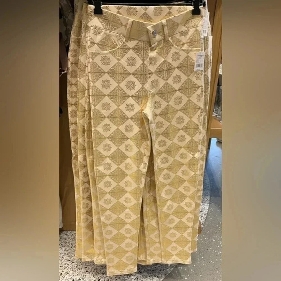 Universal Studios Hogwarts Express Ticket Pants - Picture 2 of 9